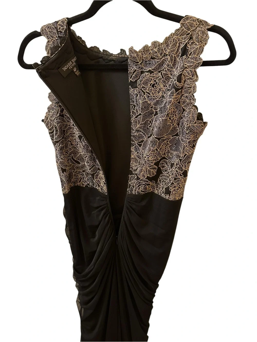 Tadashi Shoji Black Evening Gown with Embroidered Floral Bodice petite size 4